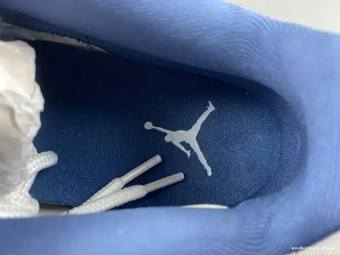 Jordan FV5104-104 Retro Midnight 11 Low (2024) Navy 0615